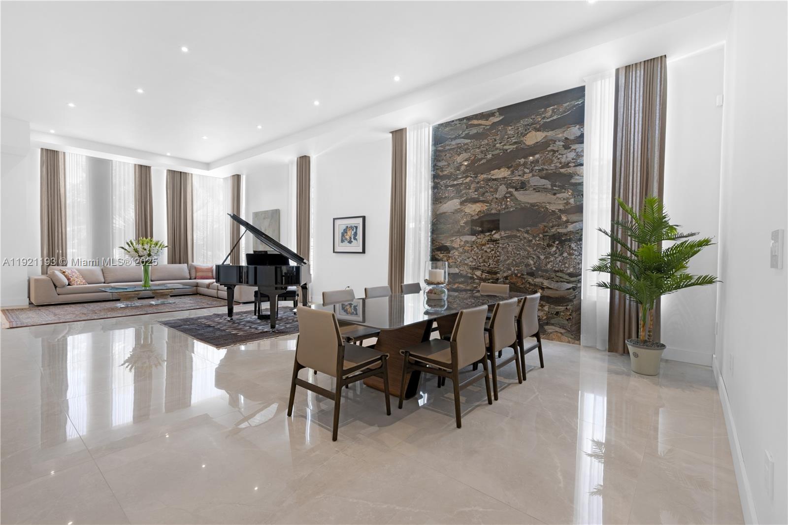 2420 SW 24th St Miami, FL 33145