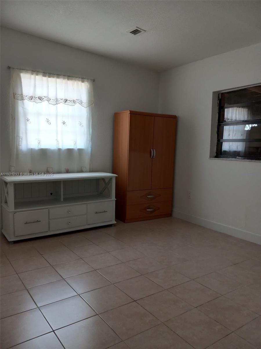 3041 NW 95th Ter Miami, FL 33147