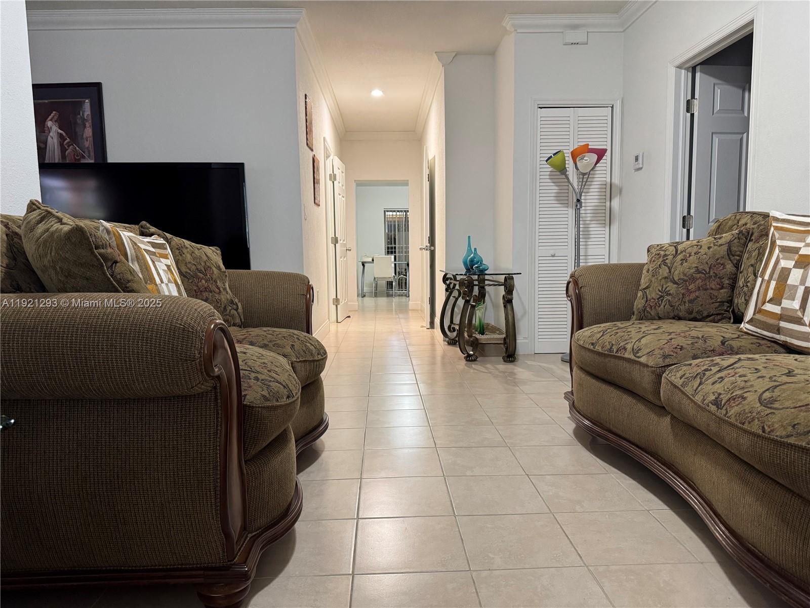 3041 NW 95th Ter Miami, FL 33147