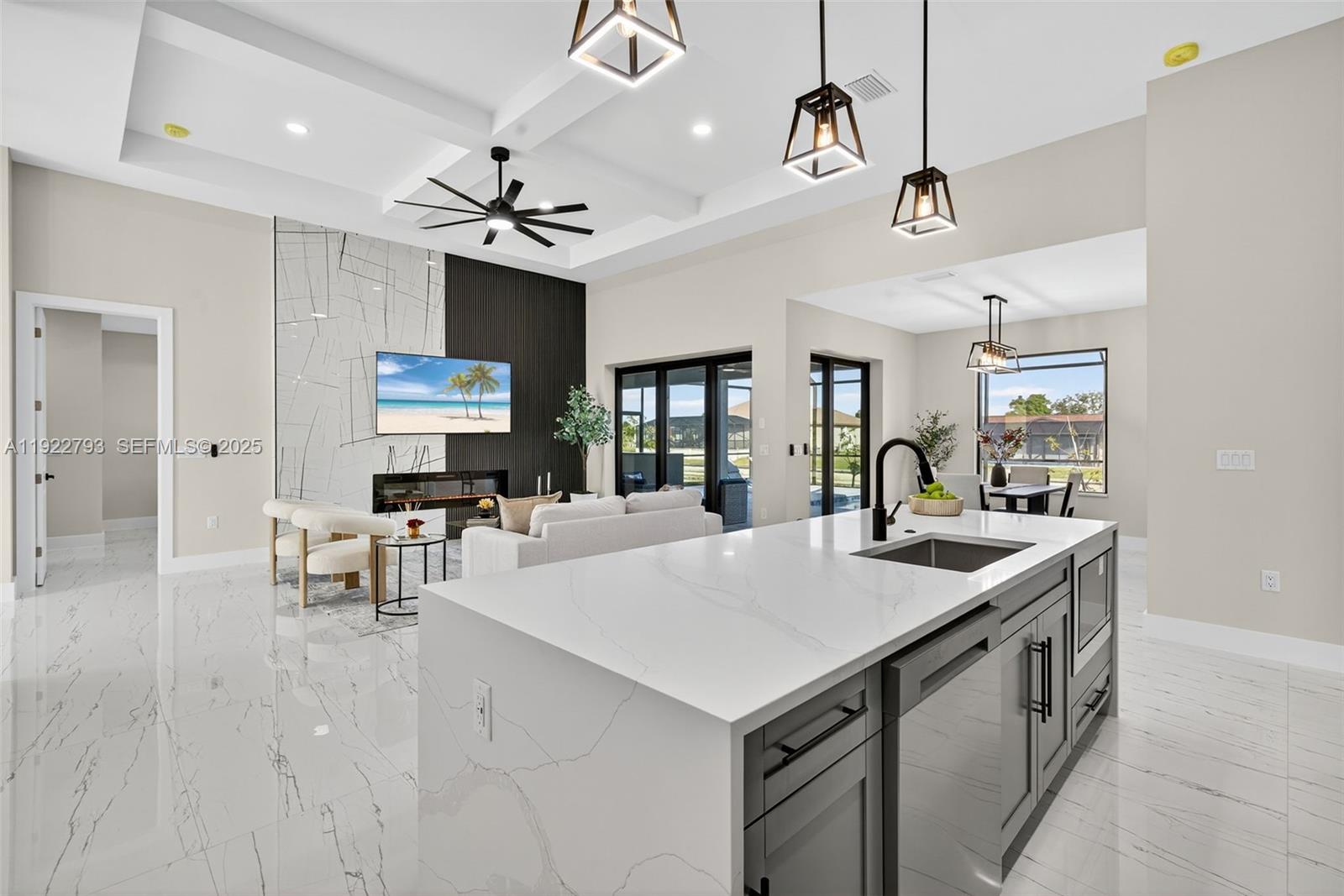 1129 SW 24th St Cape Coral, FL 33991