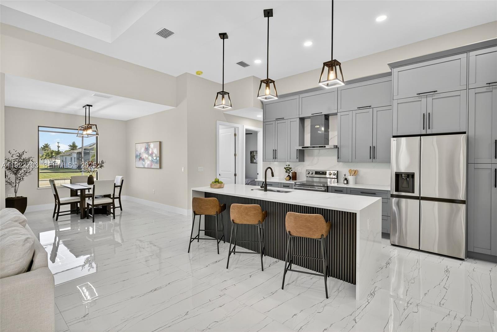 1129 SW 24th St Cape Coral, FL 33991