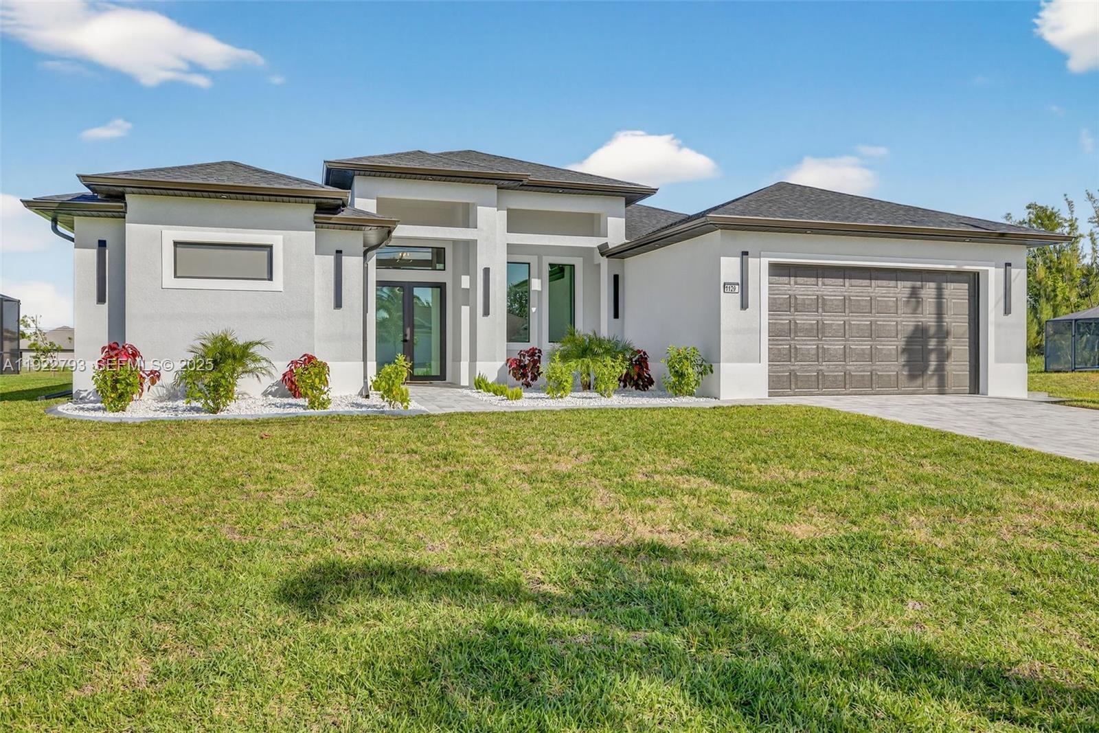 1129 SW 24th St Cape Coral, FL 33991