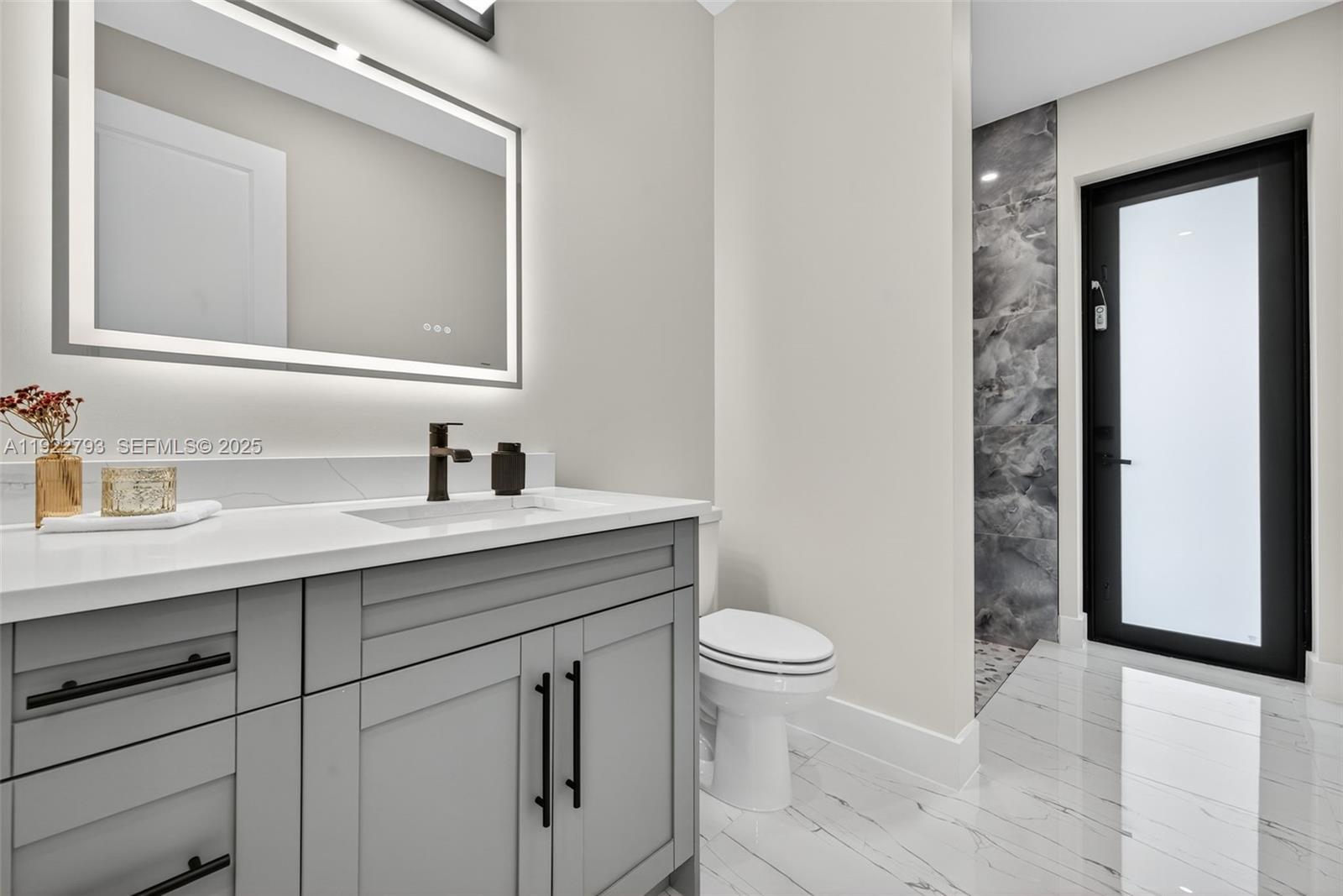 1129 SW 24th St Cape Coral, FL 33991