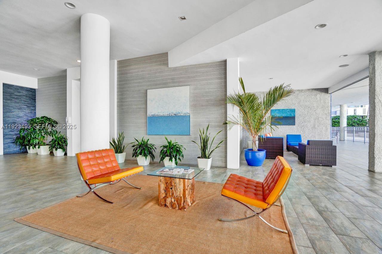 800 West Ave #722 Miami Beach, FL 33139