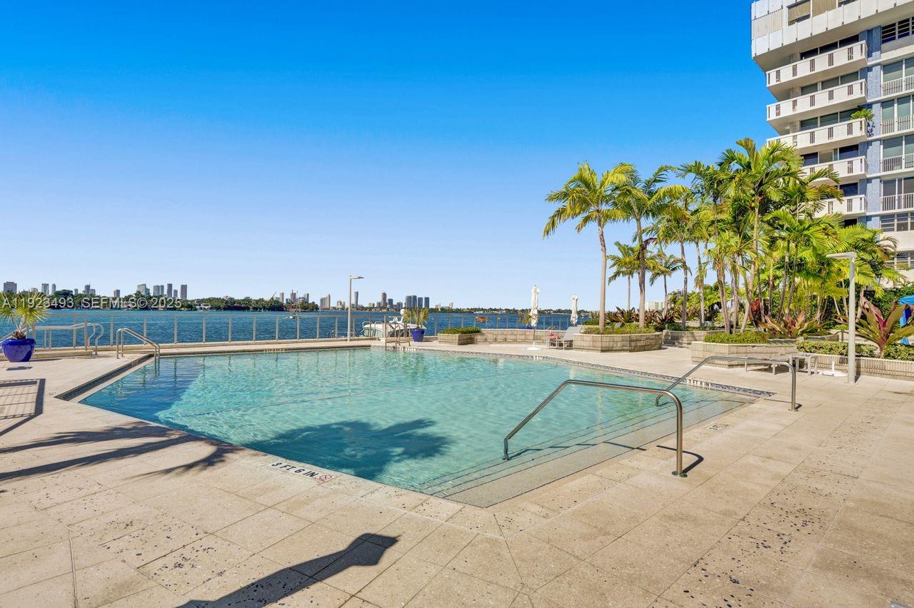 800 West Ave #722 Miami Beach, FL 33139