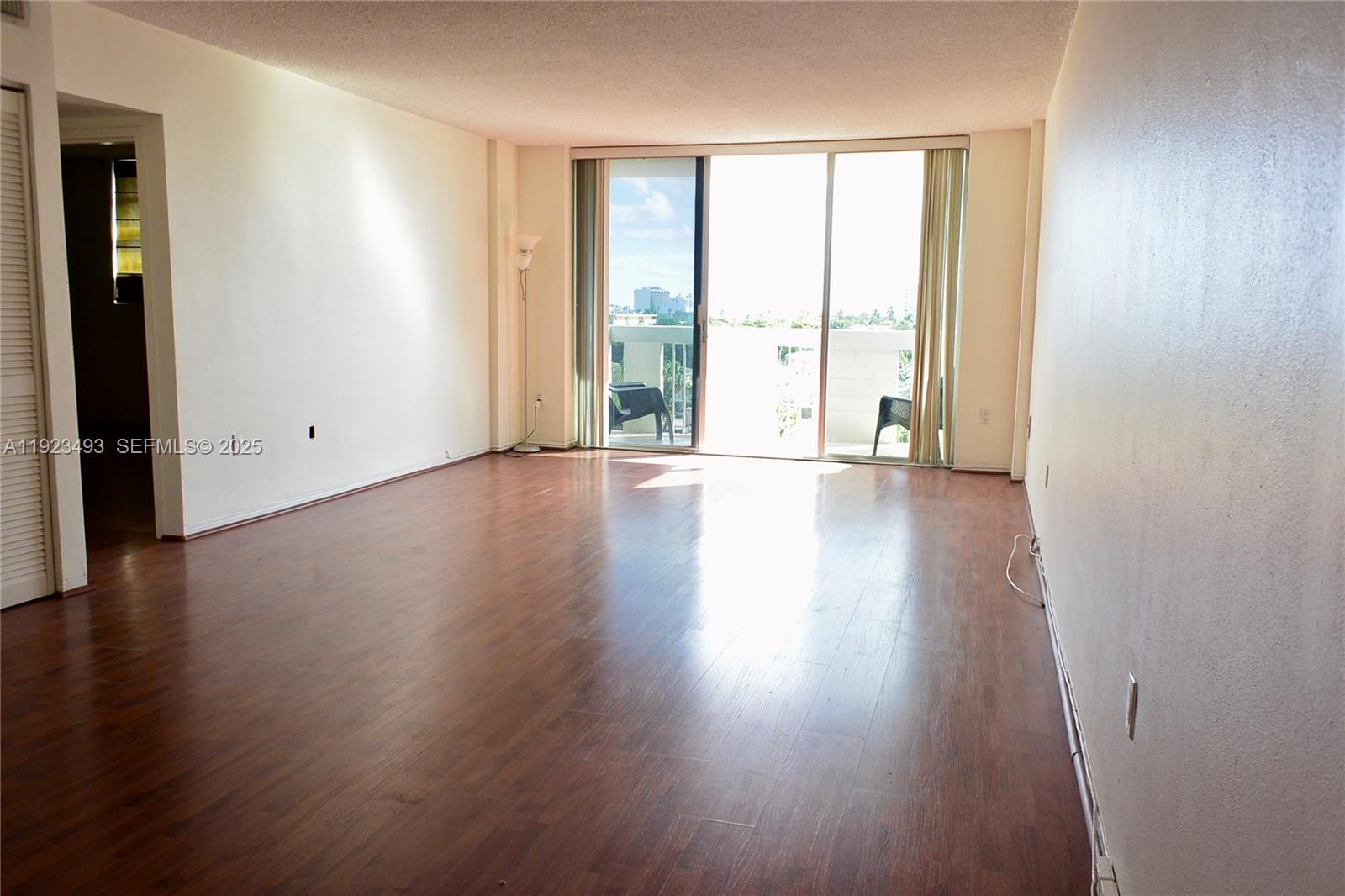 800 West Ave #722 Miami Beach, FL 33139