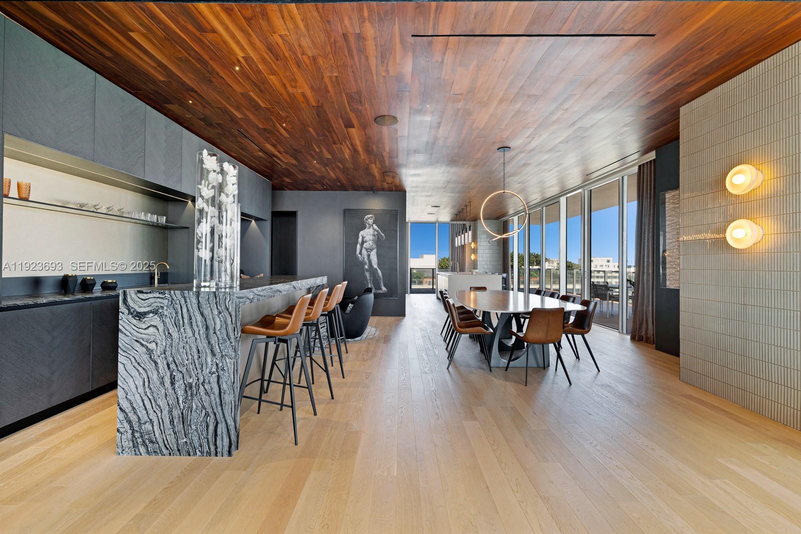 800 S Pointe Dr #801 Miami Beach, FL 33139