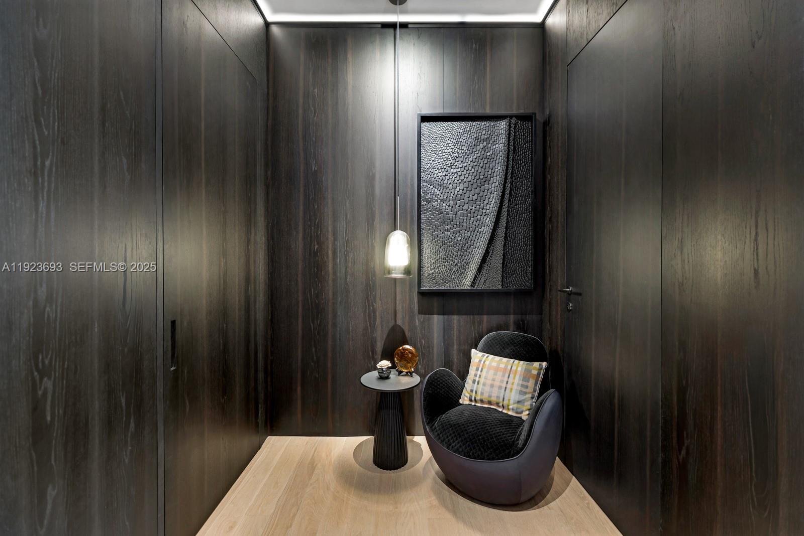 800 S Pointe Dr #801 Miami Beach, FL 33139