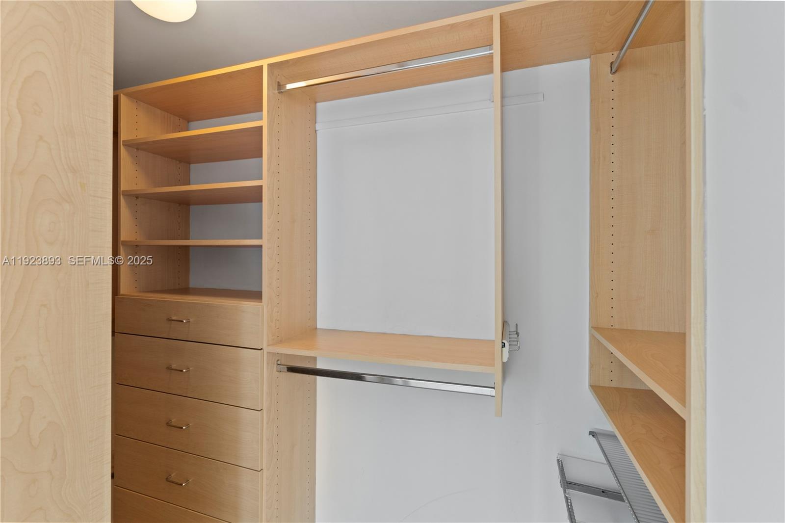 3400 SW 27th Ave #1505 Coconut Grove, FL 33133