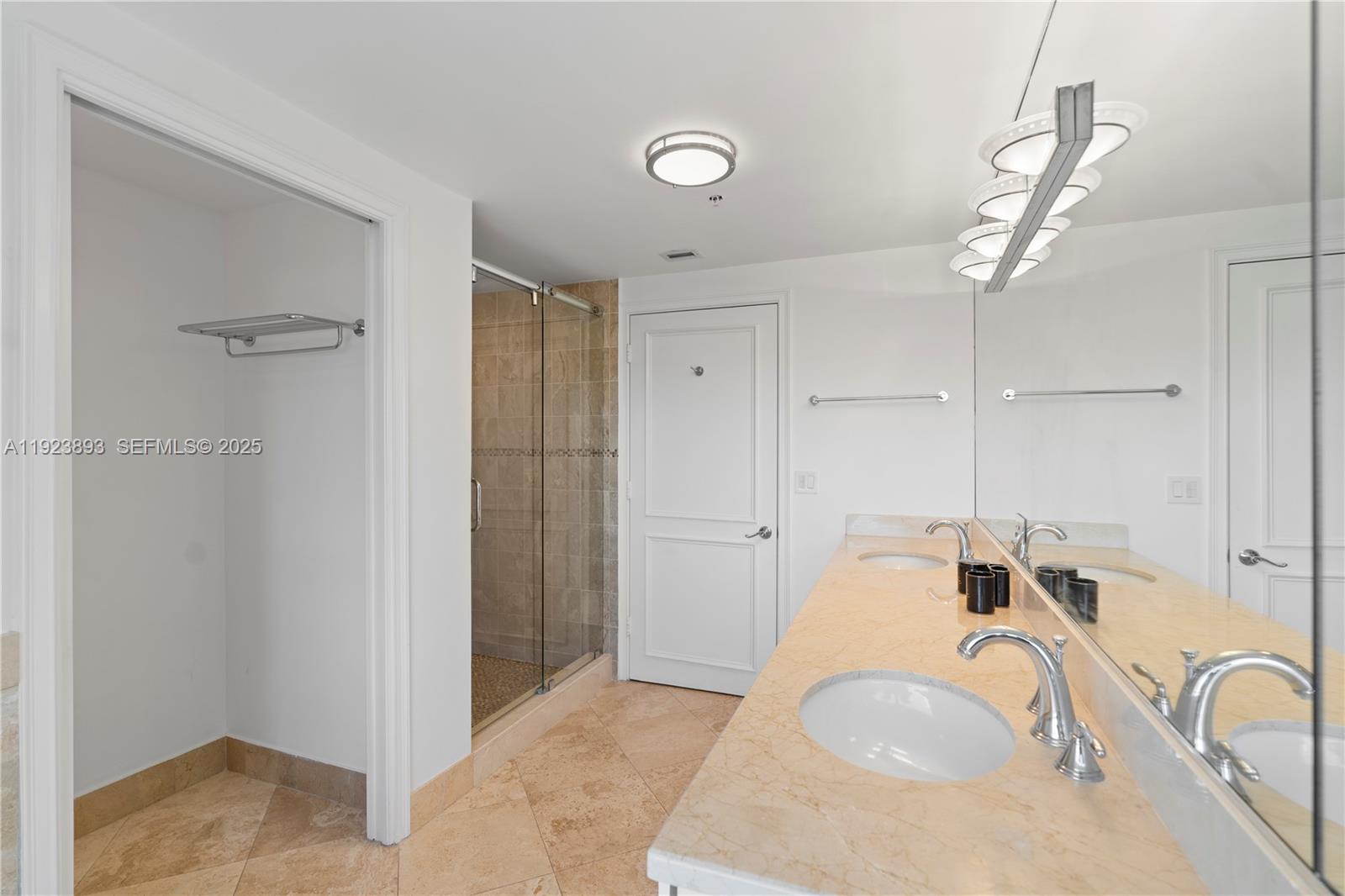 3400 SW 27th Ave #1505 Coconut Grove, FL 33133