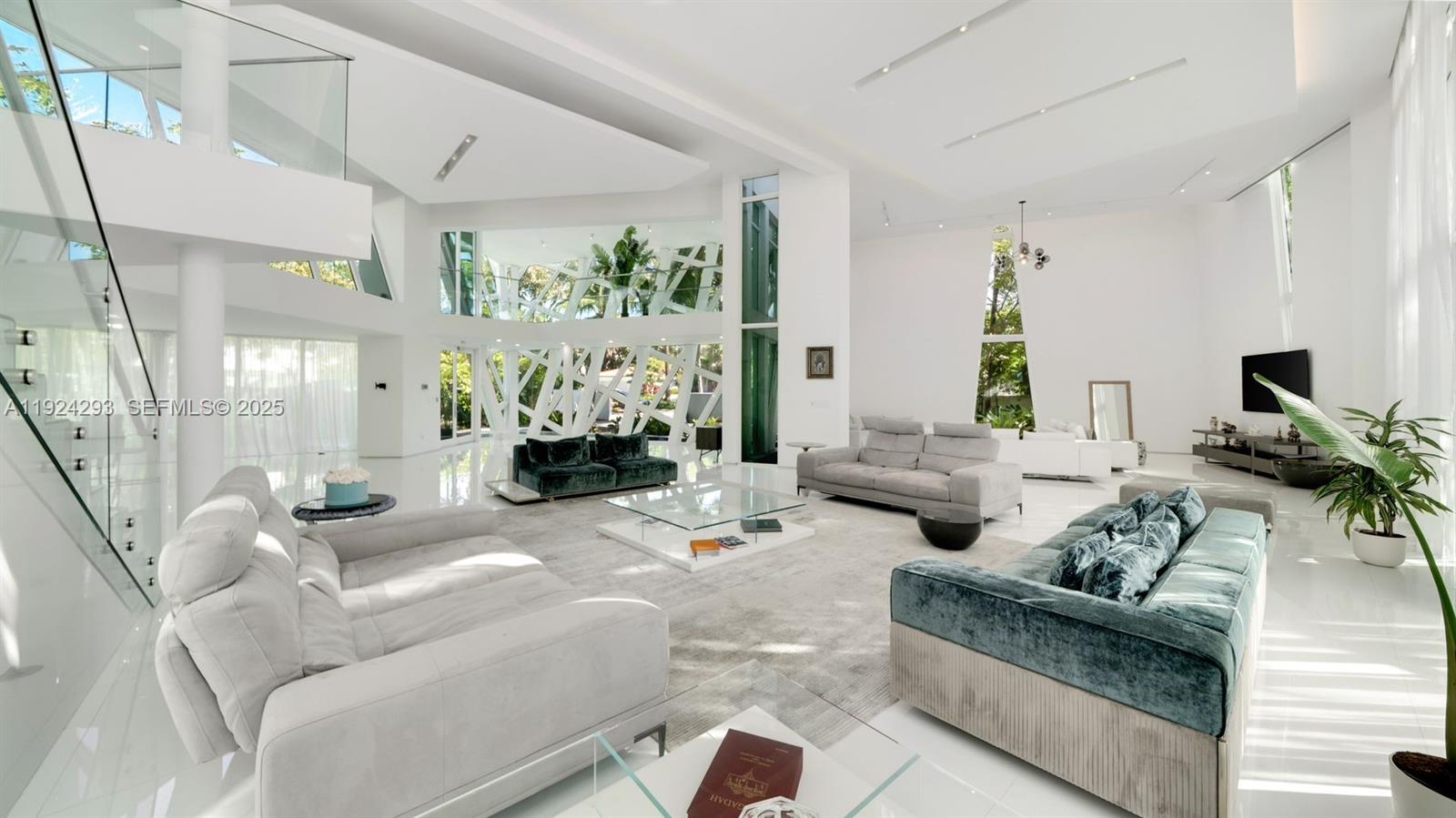 480 Ocean Blvd Golden Beach, FL 33160