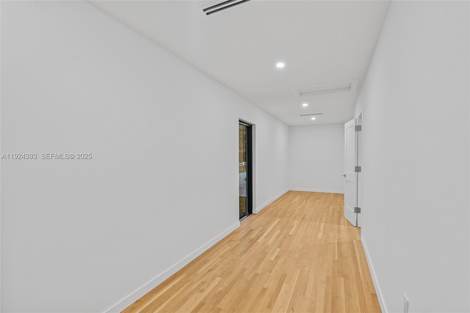 12940 SW 73rd Ave Pinecrest, FL 33156