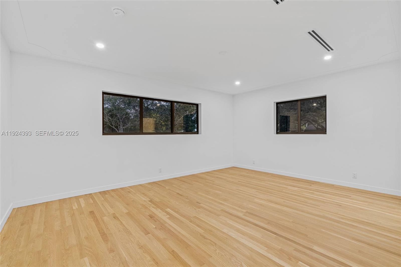 12940 SW 73rd Ave Pinecrest, FL 33156