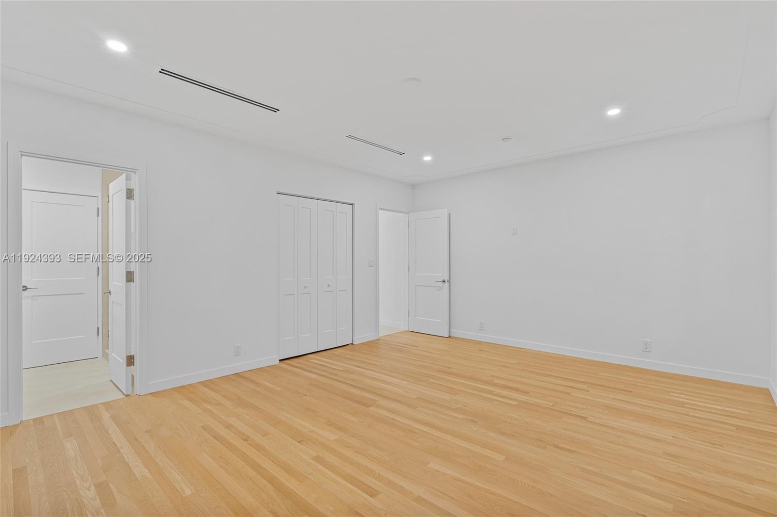 12940 SW 73rd Ave Pinecrest, FL 33156