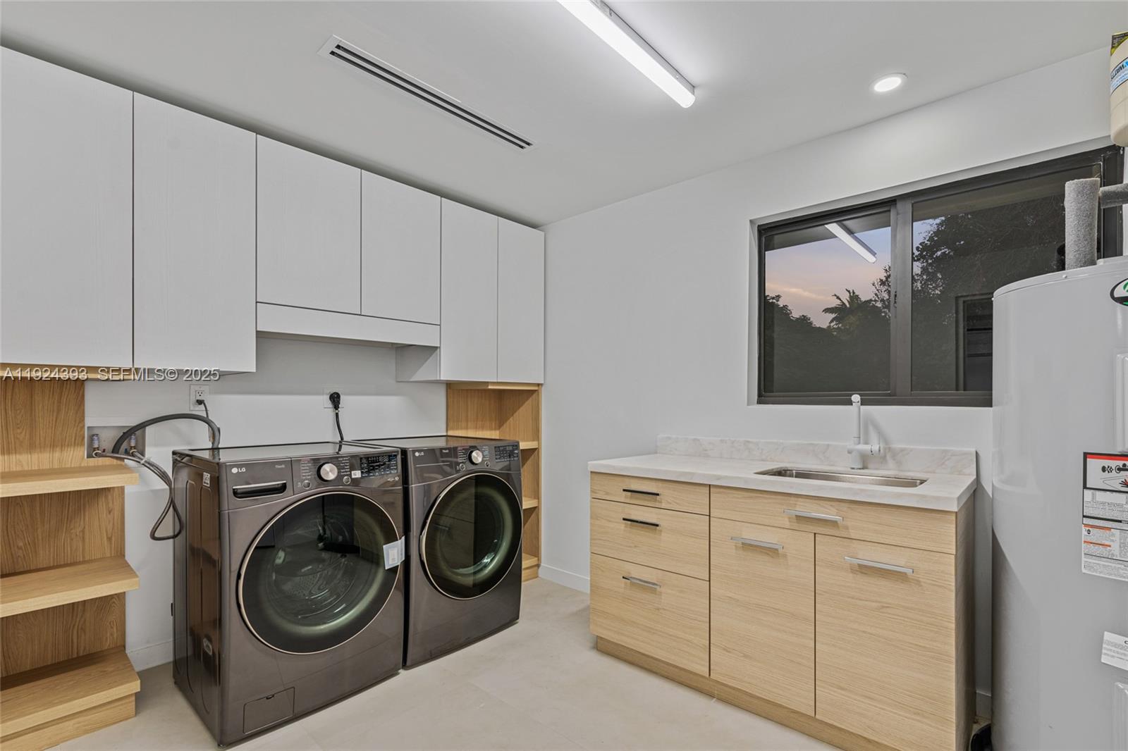 12940 SW 73rd Ave Pinecrest, FL 33156