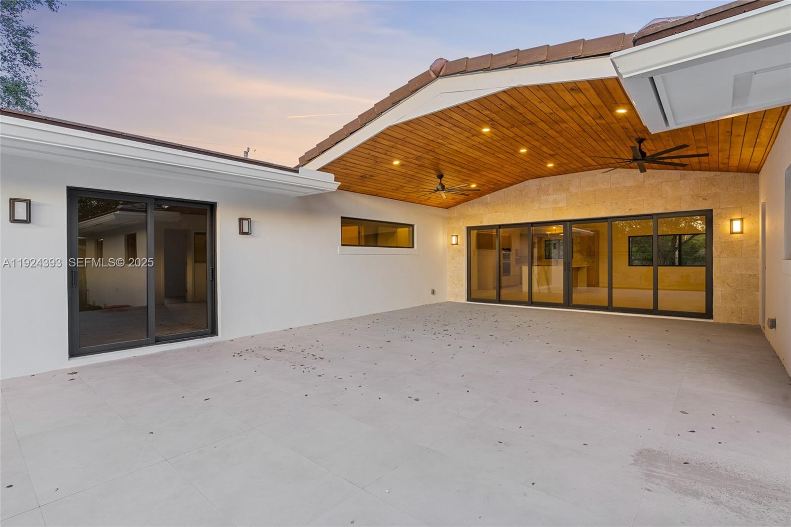 12940 SW 73rd Ave Pinecrest, FL 33156