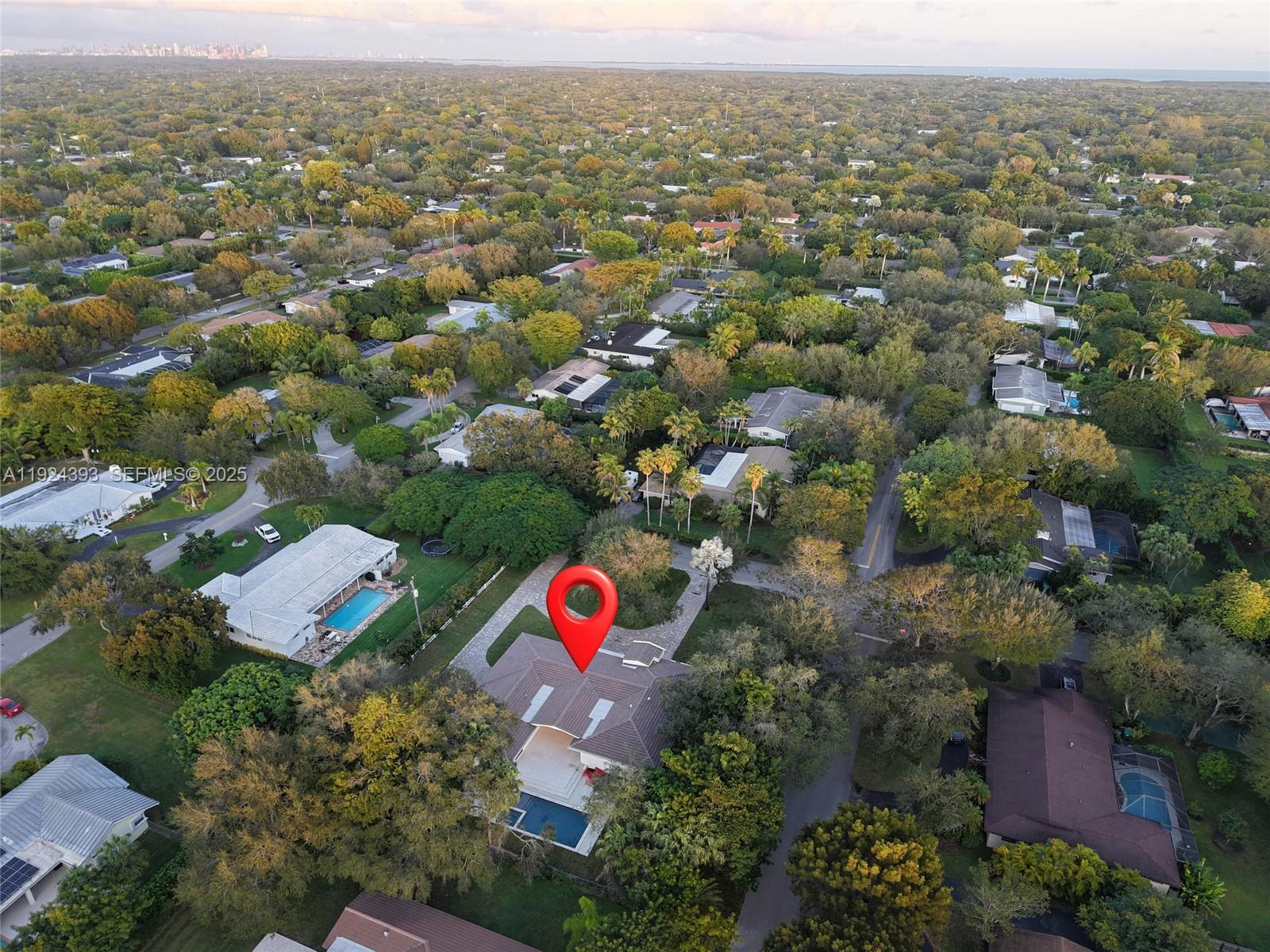 12940 SW 73rd Ave Pinecrest, FL 33156