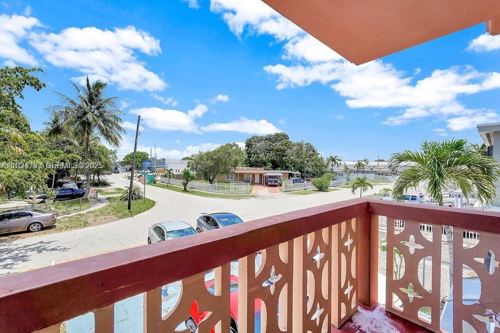 911 E 9th Pl Hialeah, FL 33010