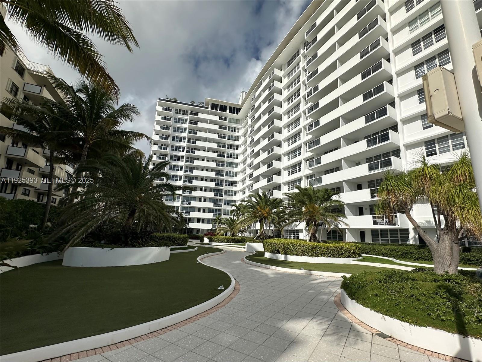 100 Lincoln Rd #1427 Miami Beach, FL 33139