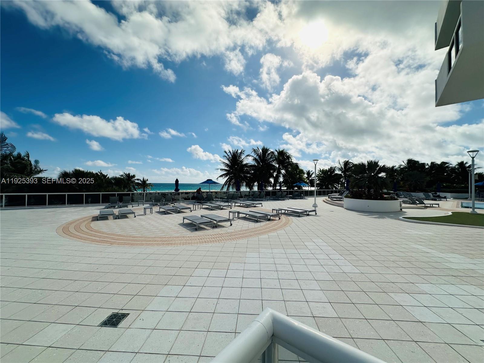 100 Lincoln Rd #1427 Miami Beach, FL 33139