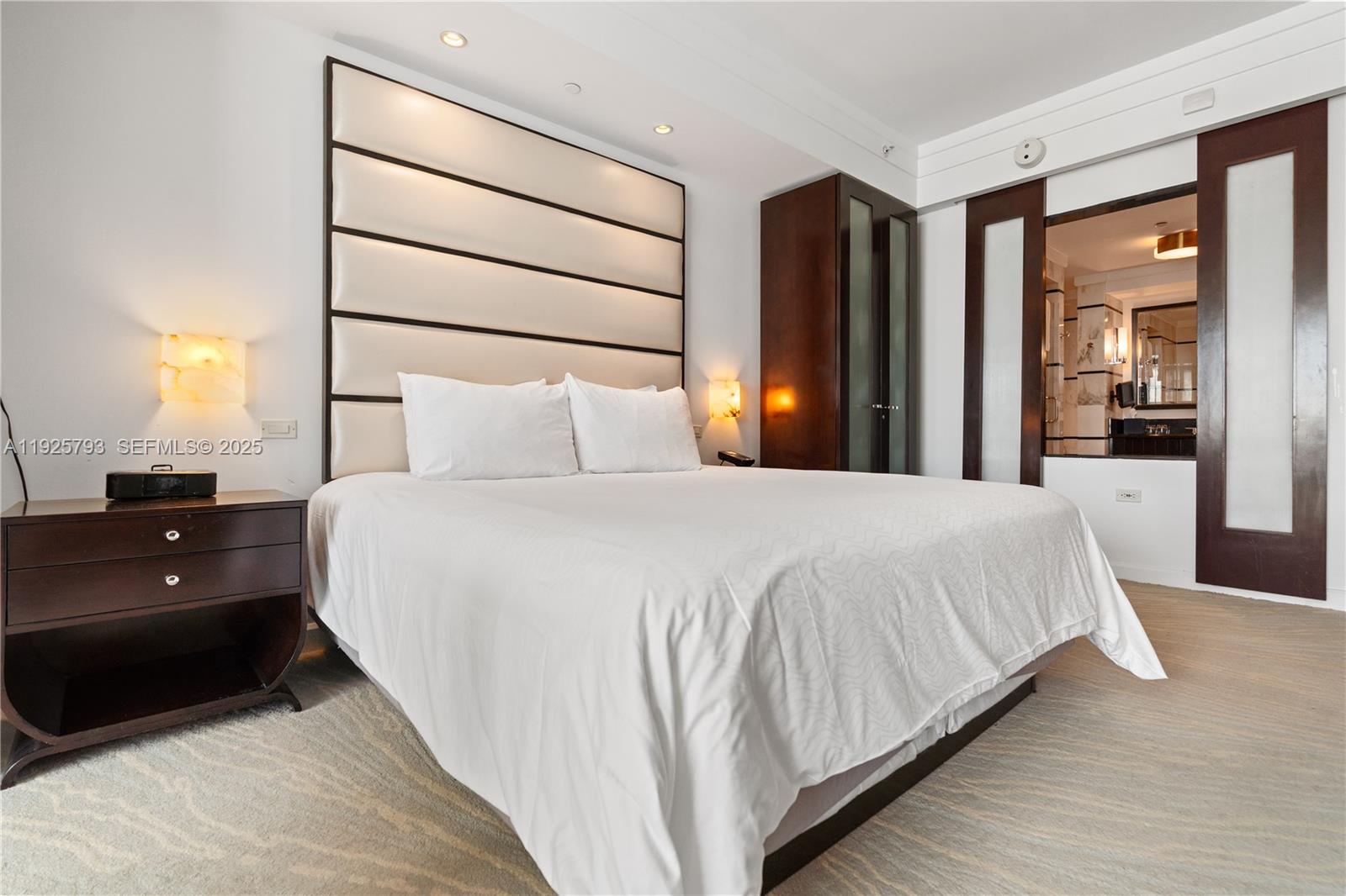 4391 Collins Ave #1814 Miami Beach, FL 33140