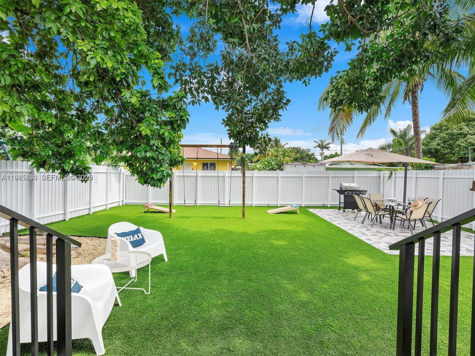 2171 NW 49th St Miami, FL 33142