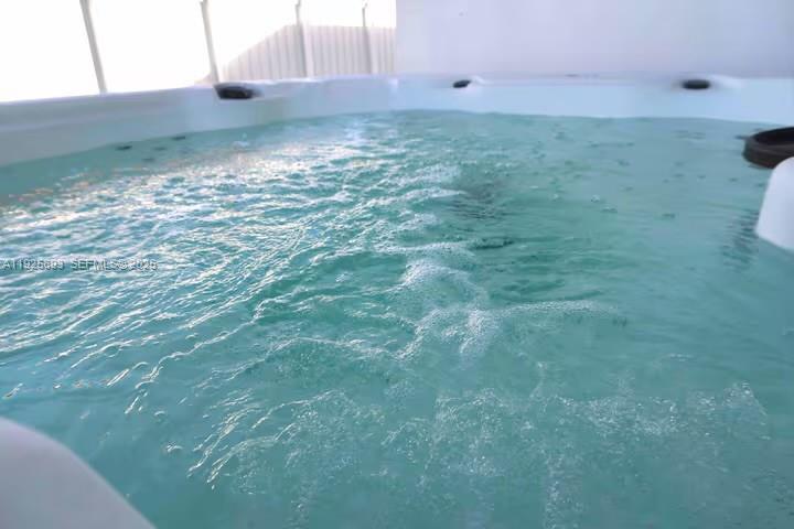 2171 NW 49th St Miami, FL 33142