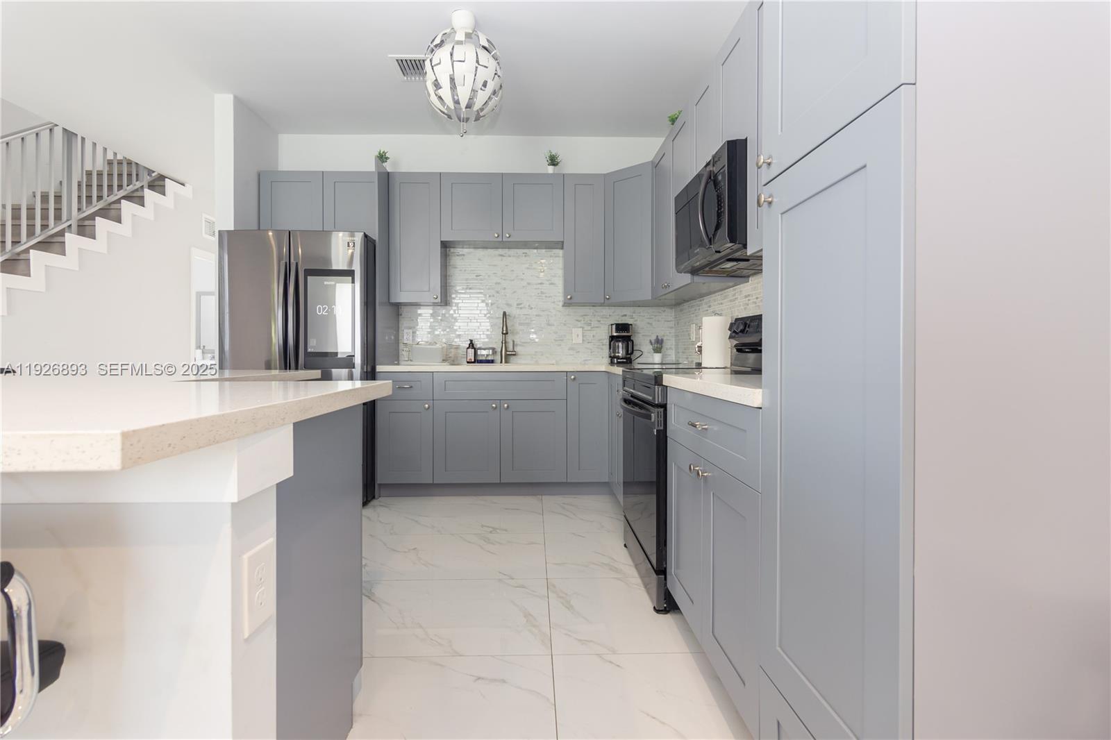 1968 NW 25th Ave Miami, FL 33125