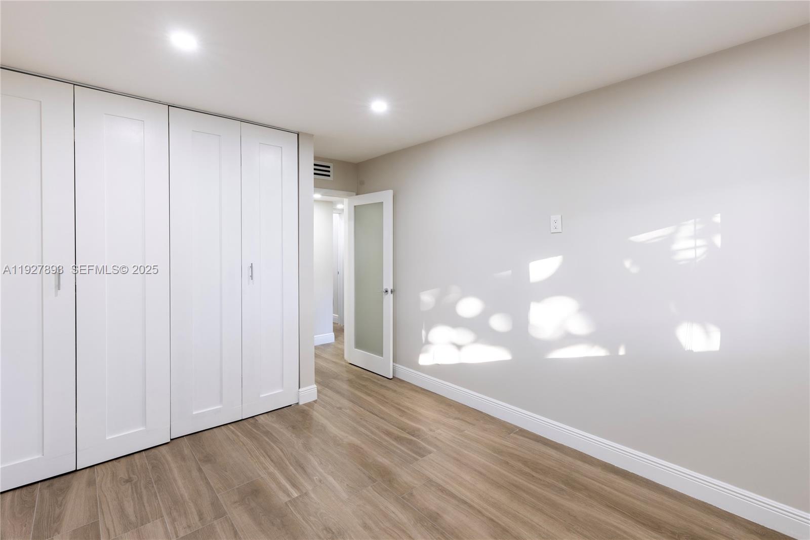 6855 Edgewater Dr #1DS Coral Gables, FL 33133