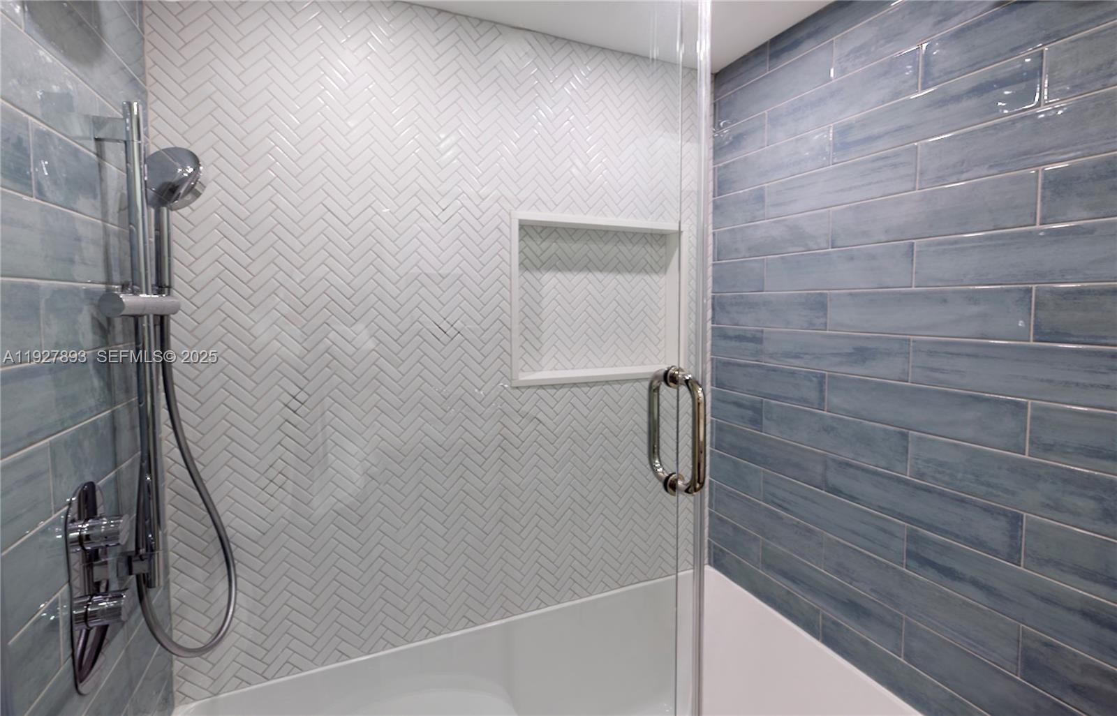 6855 Edgewater Dr #1DS Coral Gables, FL 33133