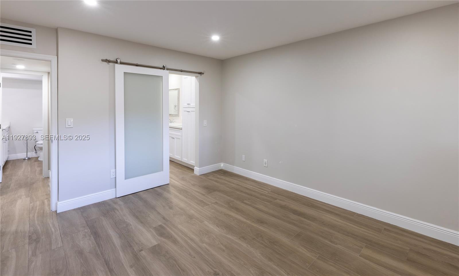 6855 Edgewater Dr #1DS Coral Gables, FL 33133