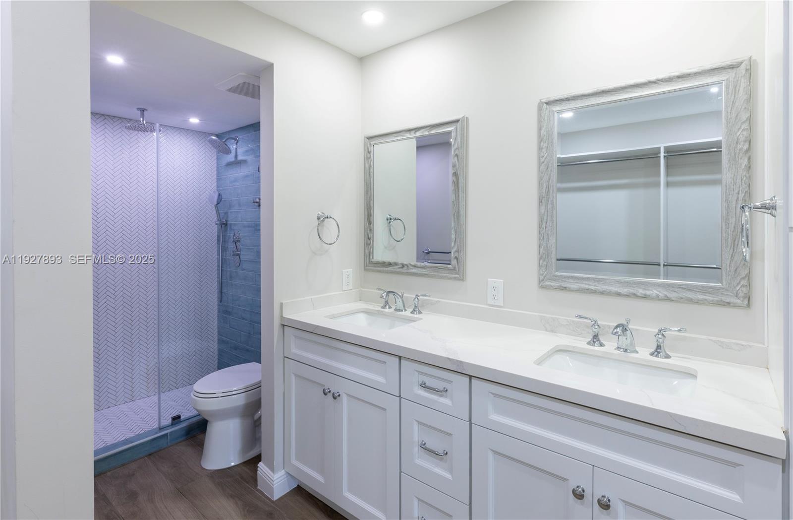 6855 Edgewater Dr #1DS Coral Gables, FL 33133