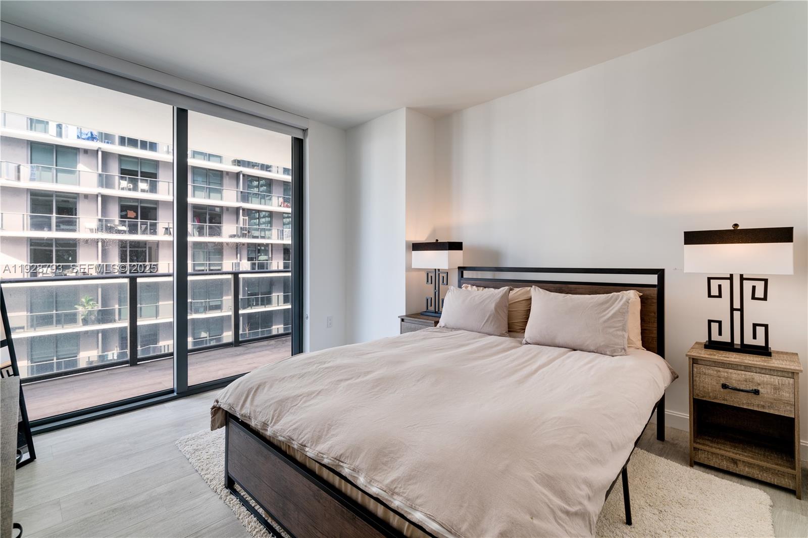 image Brickell Heights East14