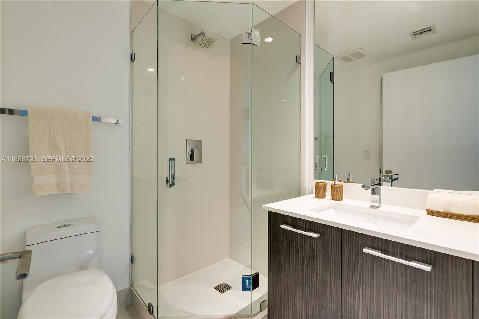 image Brickell Heights East16