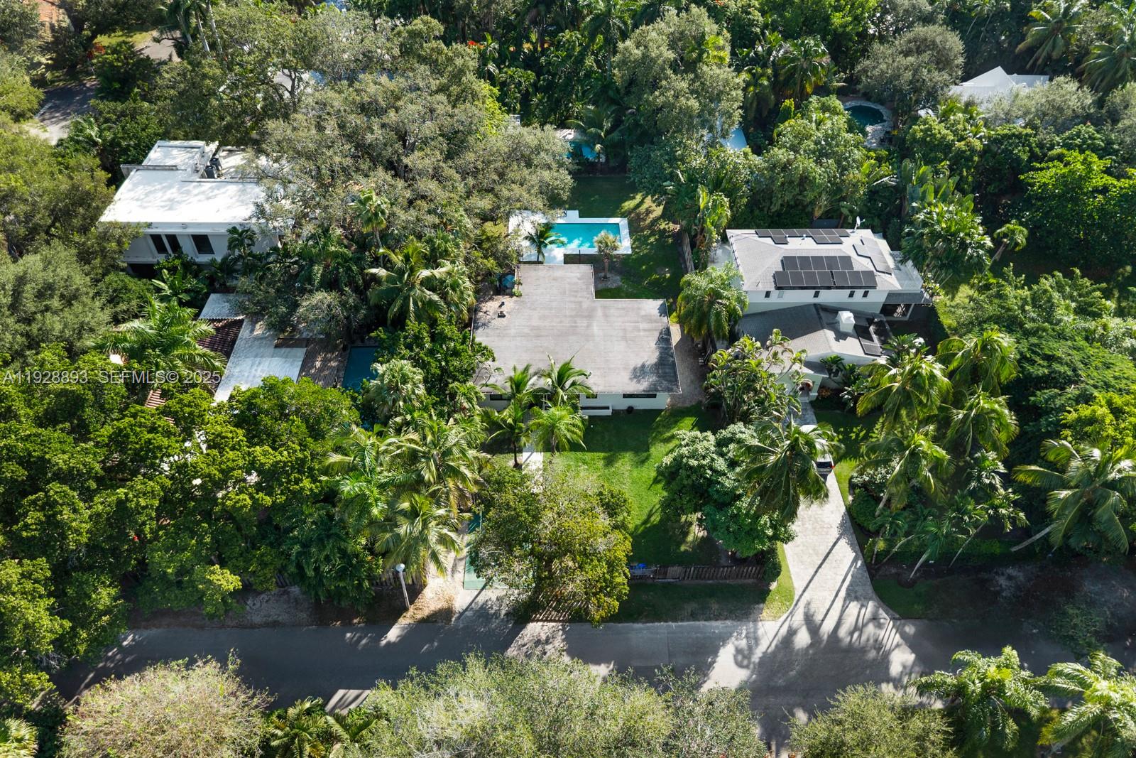 4191 Braganza Ave Miami, FL 33133