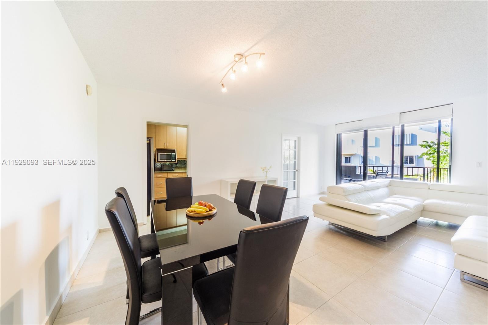 image Botanica at Key Colony2