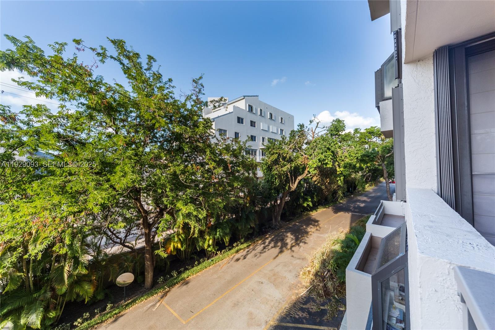 image Botanica at Key Colony31