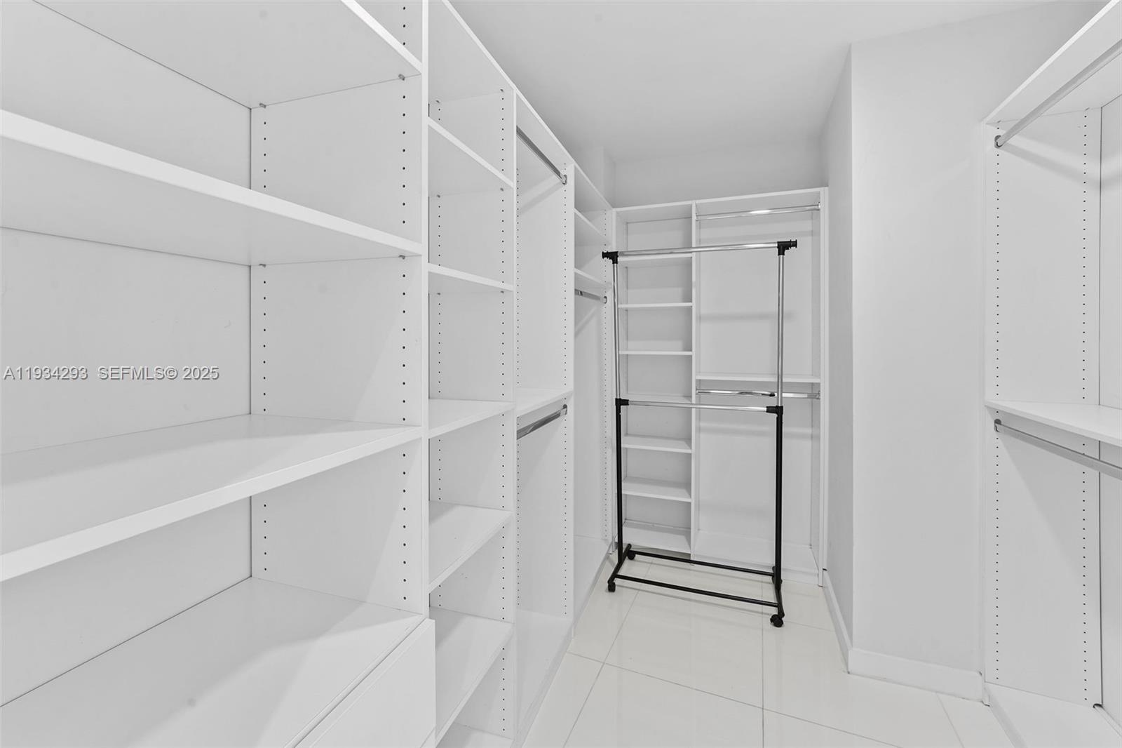 image Paramount Miami Worldcenter21