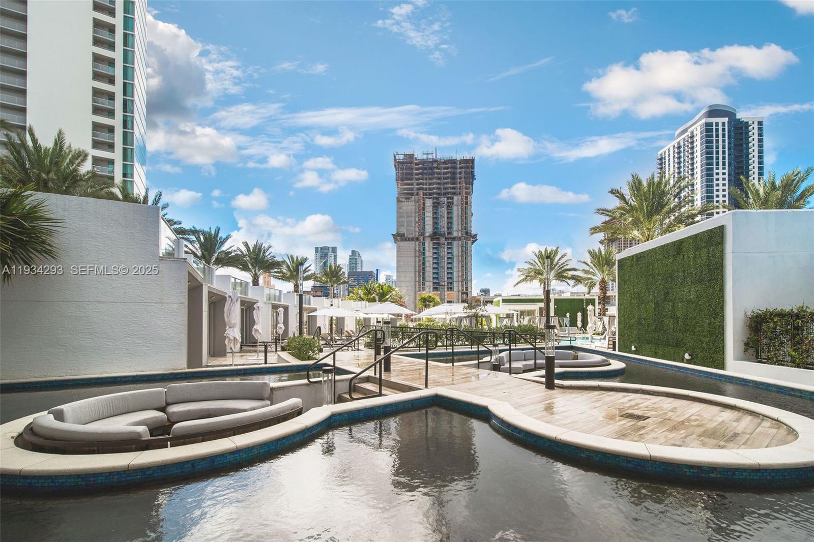 image Paramount Miami Worldcenter35