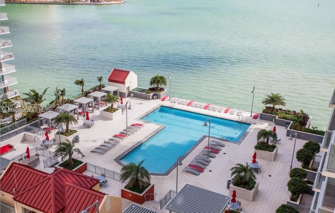 image The Mark on Brickell2