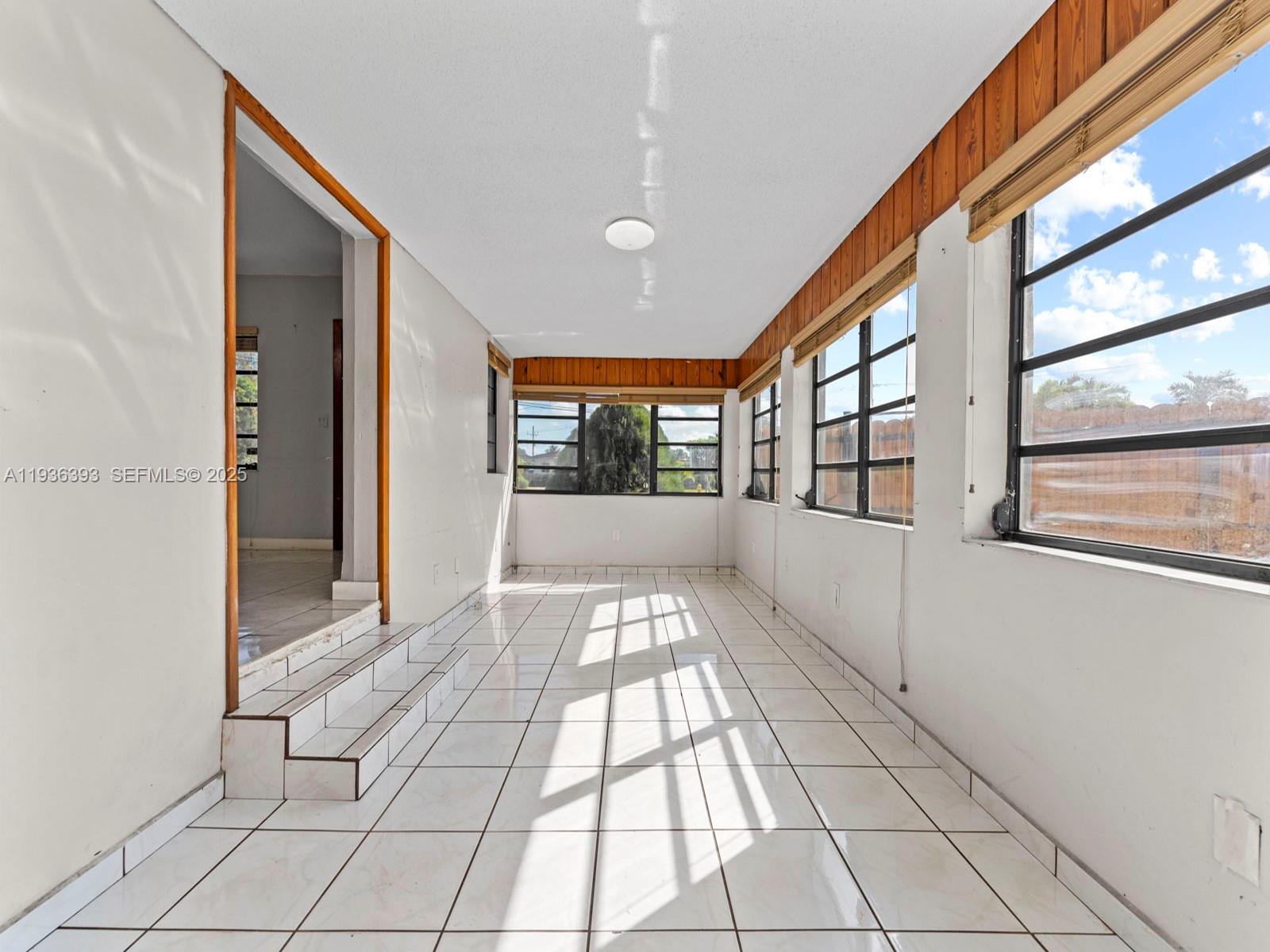 330 SW 52nd Ave Miami, FL 33134