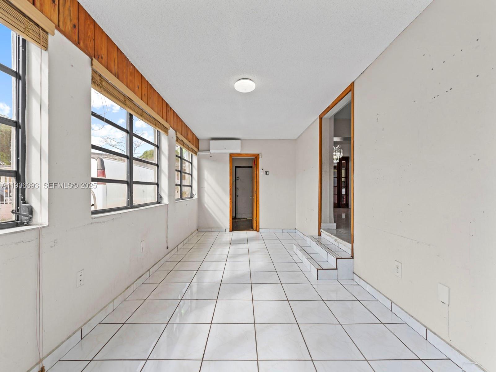 330 SW 52nd Ave Miami, FL 33134