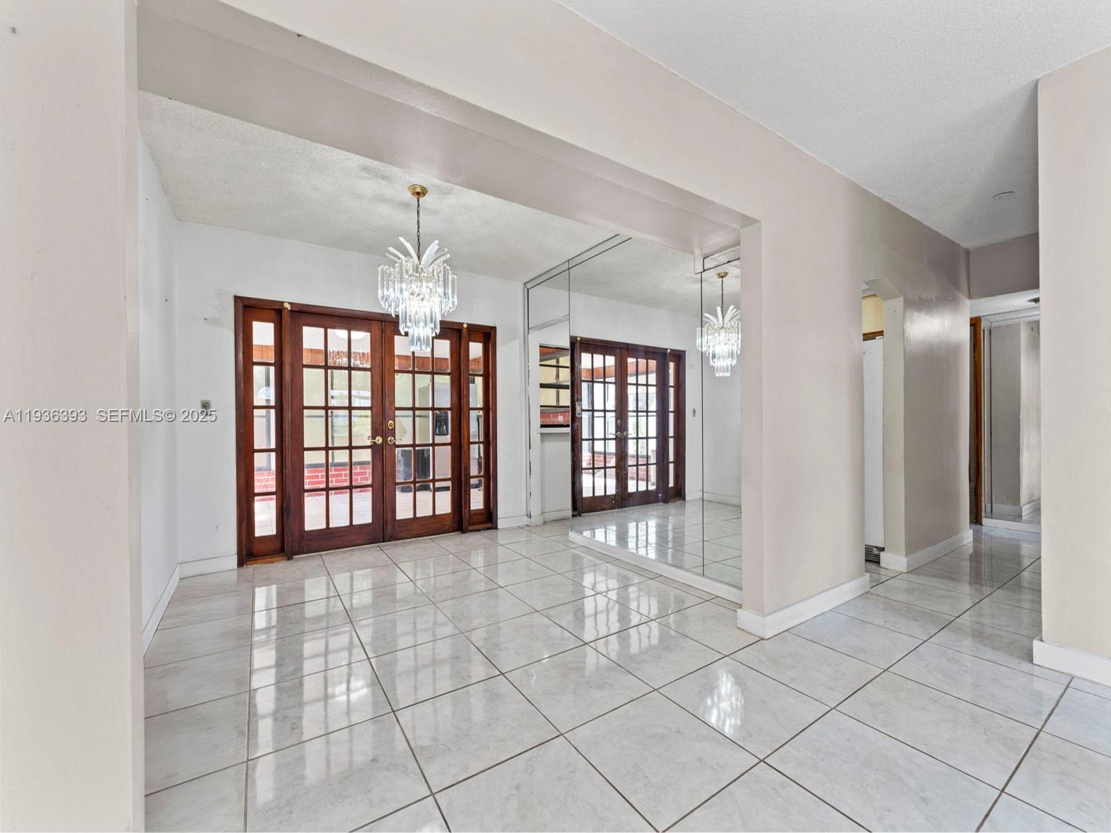 330 SW 52nd Ave Miami, FL 33134