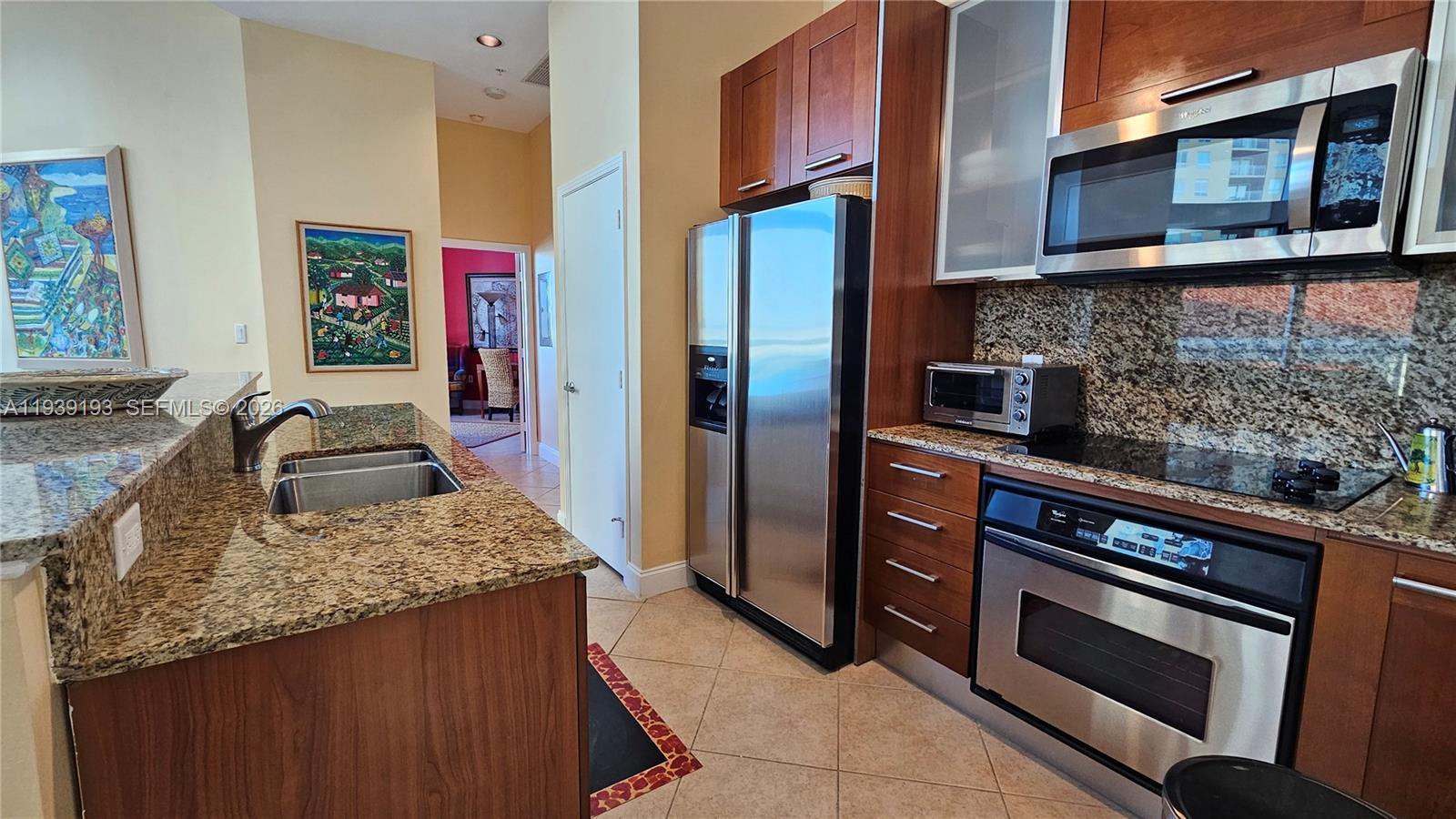 9055 SW 73rd Ct #701 Miami, FL 33156