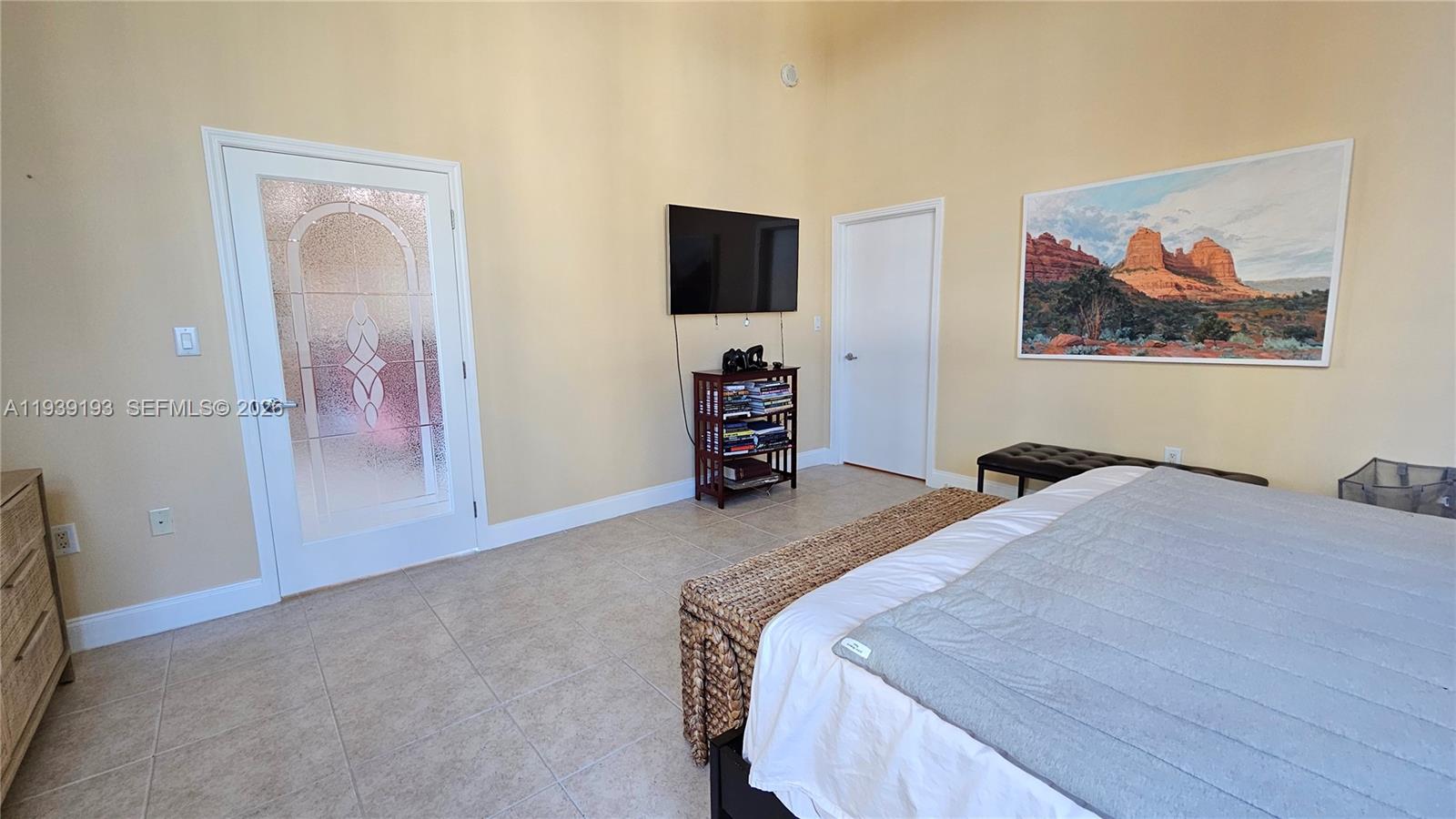 9055 SW 73rd Ct #701 Miami, FL 33156