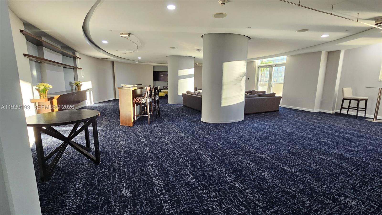 9055 SW 73rd Ct #701 Miami, FL 33156