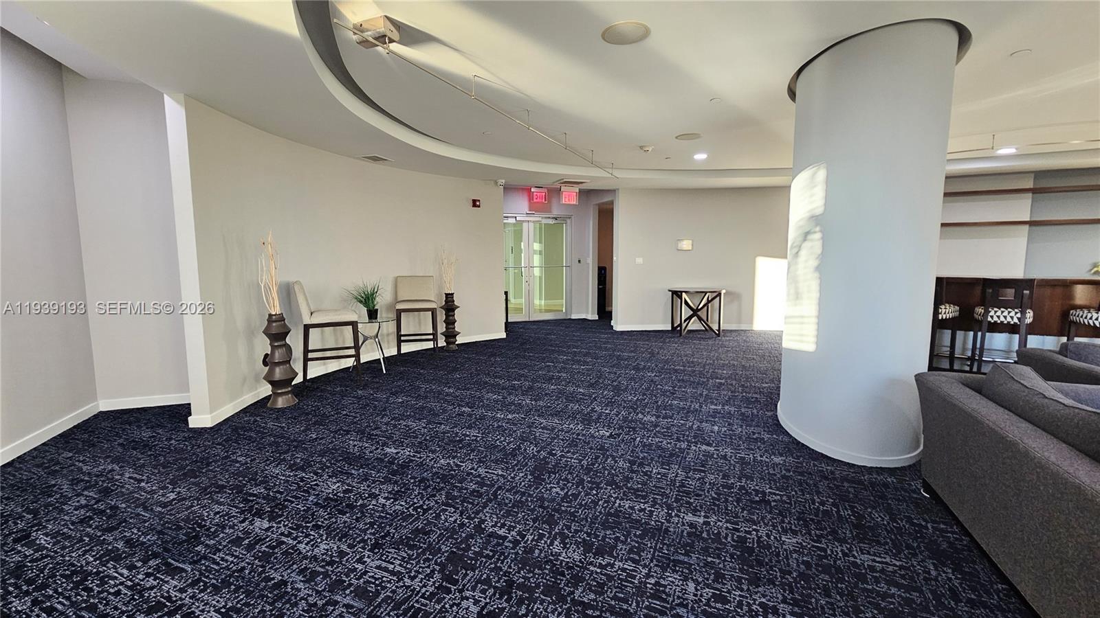 9055 SW 73rd Ct #701 Miami, FL 33156