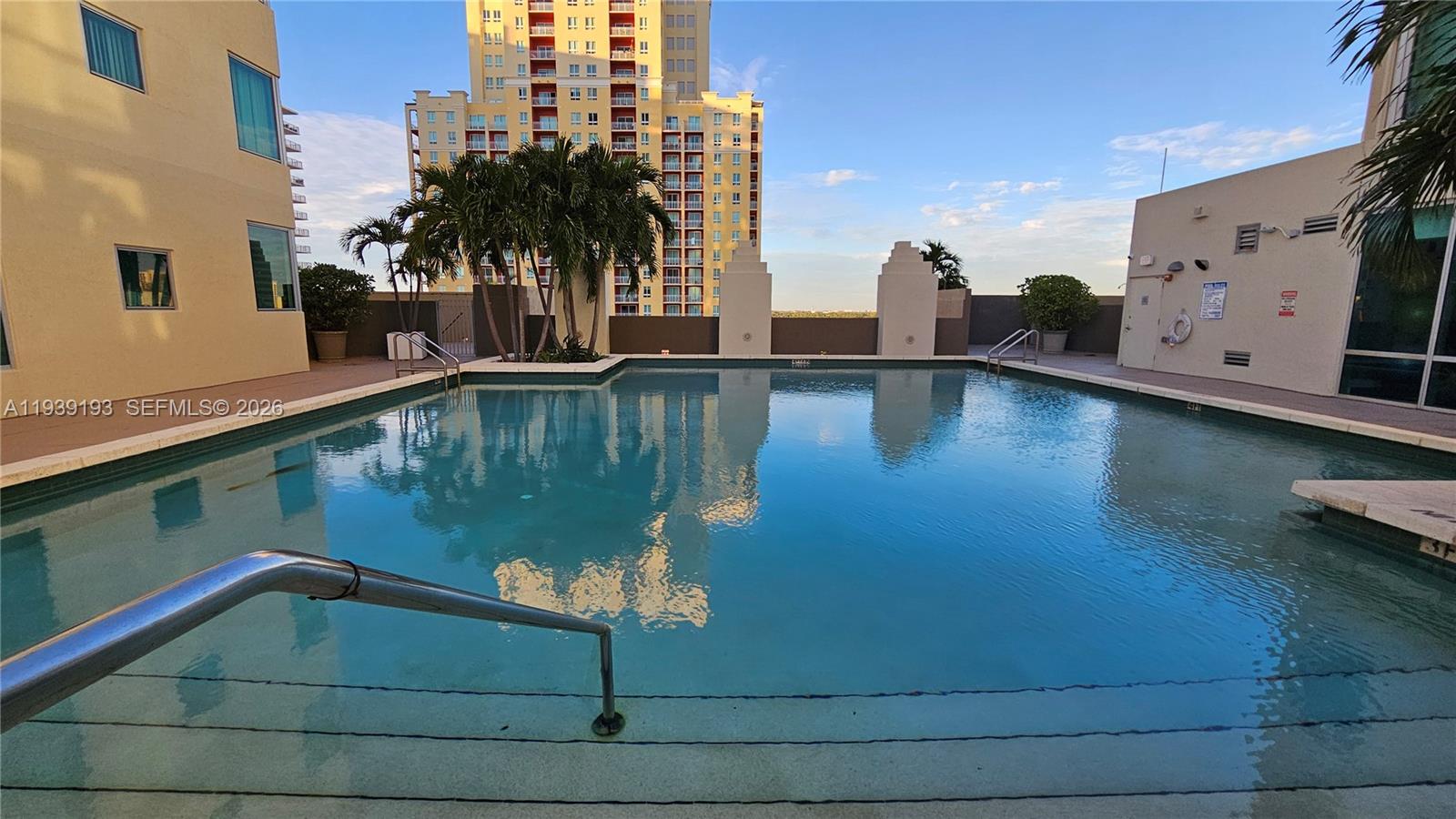 9055 SW 73rd Ct #701 Miami, FL 33156