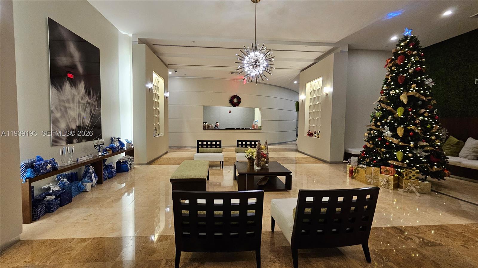 9055 SW 73rd Ct #701 Miami, FL 33156