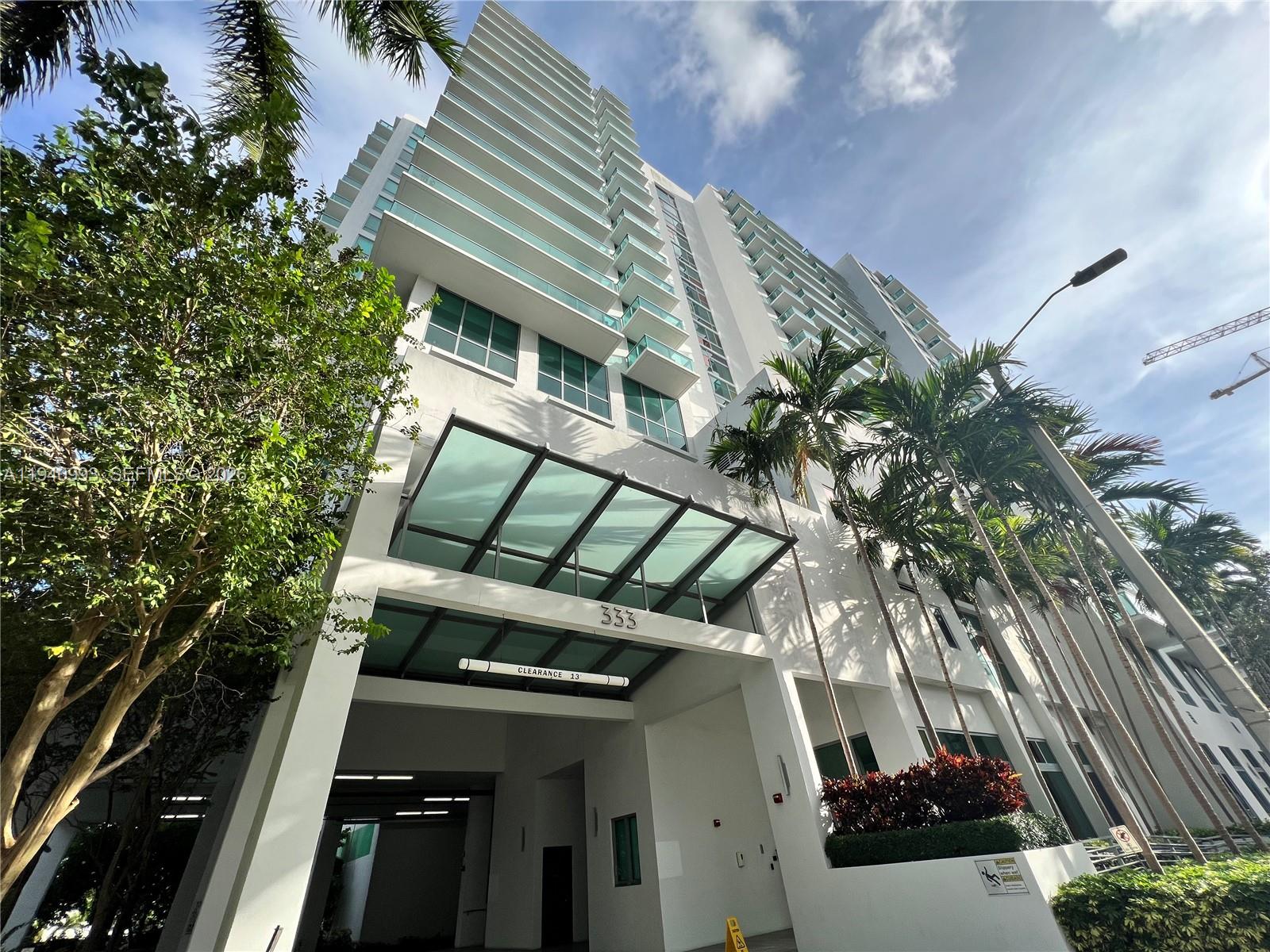 image Gallery Art Condos22